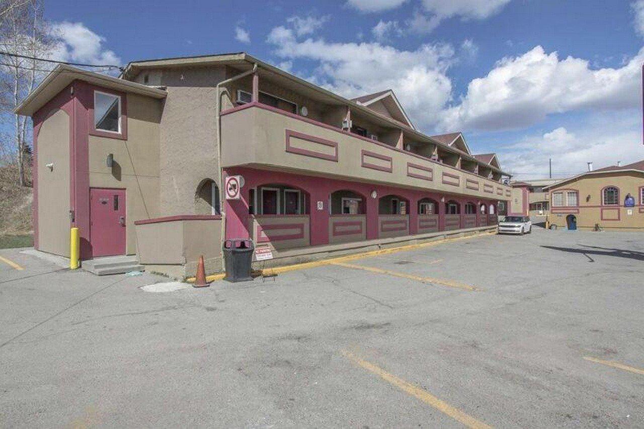 Canadas Best Value Inn Chinook Station YYC Esterno foto