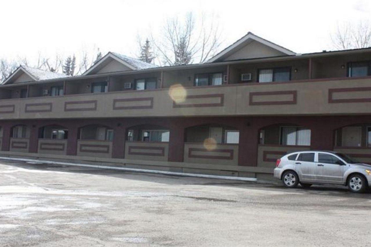 Canadas Best Value Inn Chinook Station YYC Esterno foto