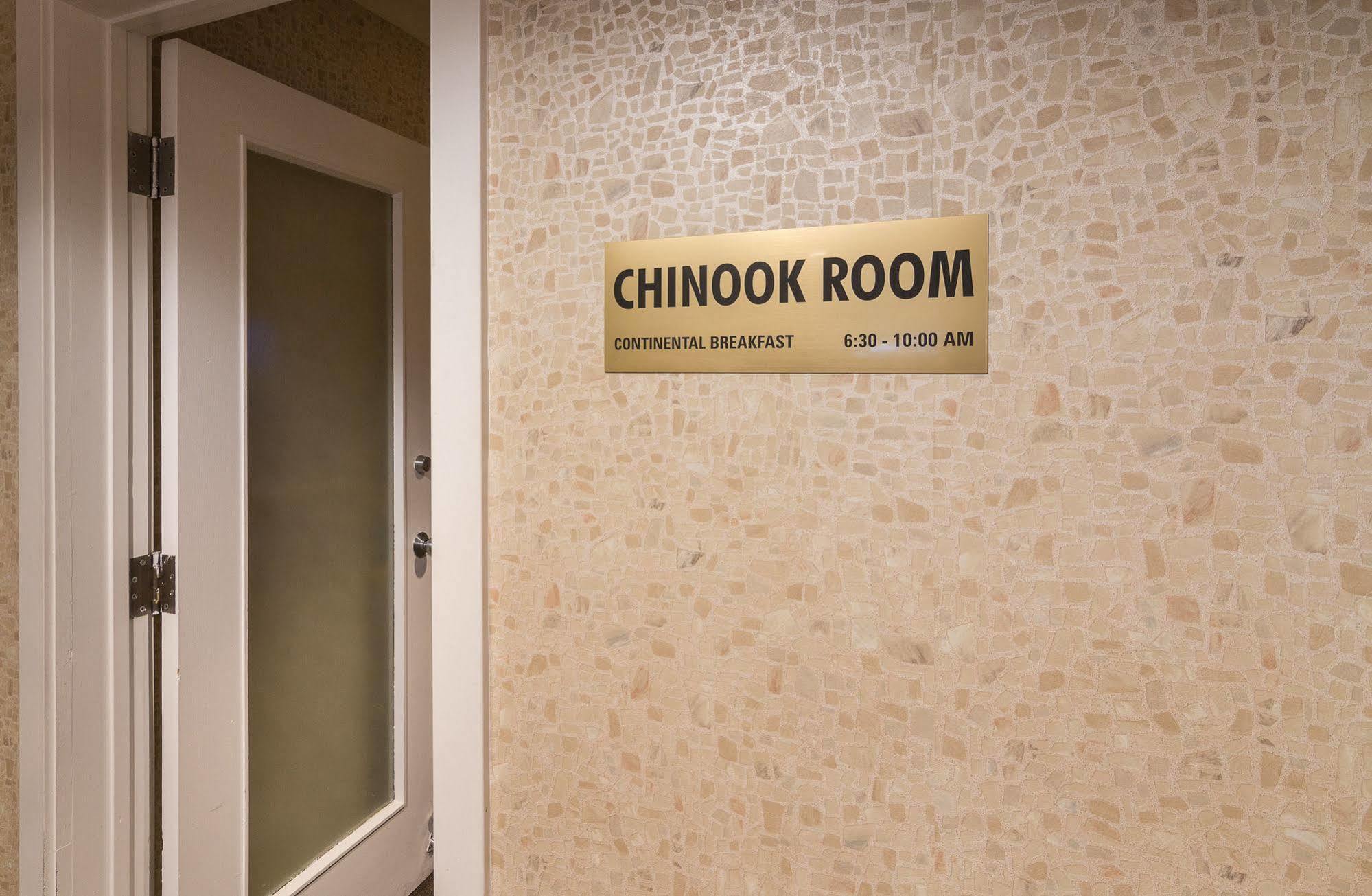 Canadas Best Value Inn Chinook Station YYC Esterno foto