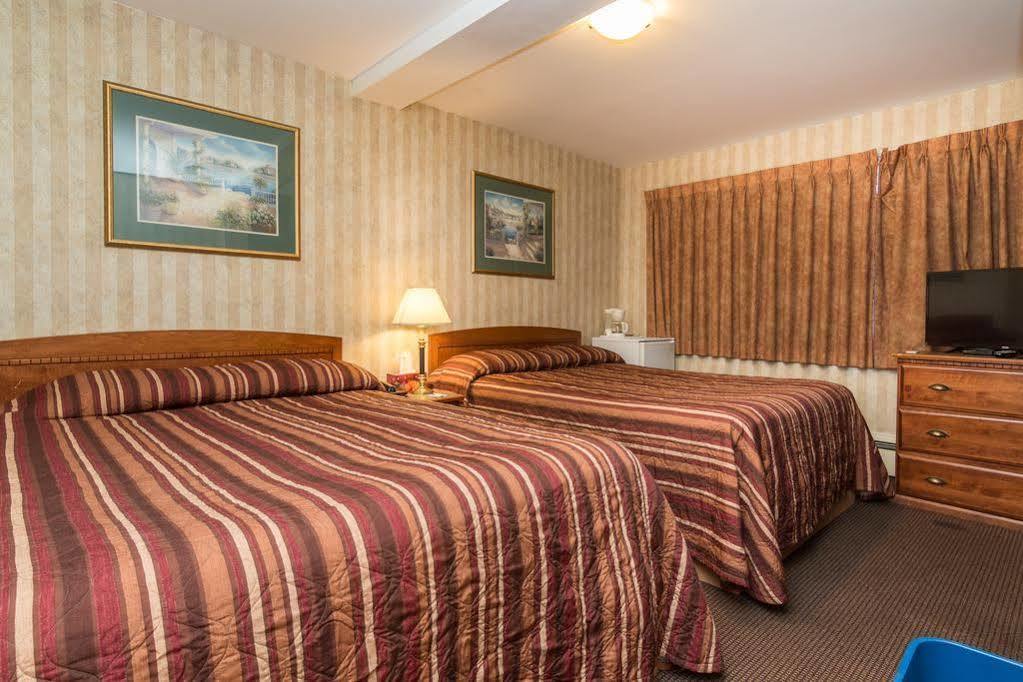 Canadas Best Value Inn Chinook Station YYC Esterno foto